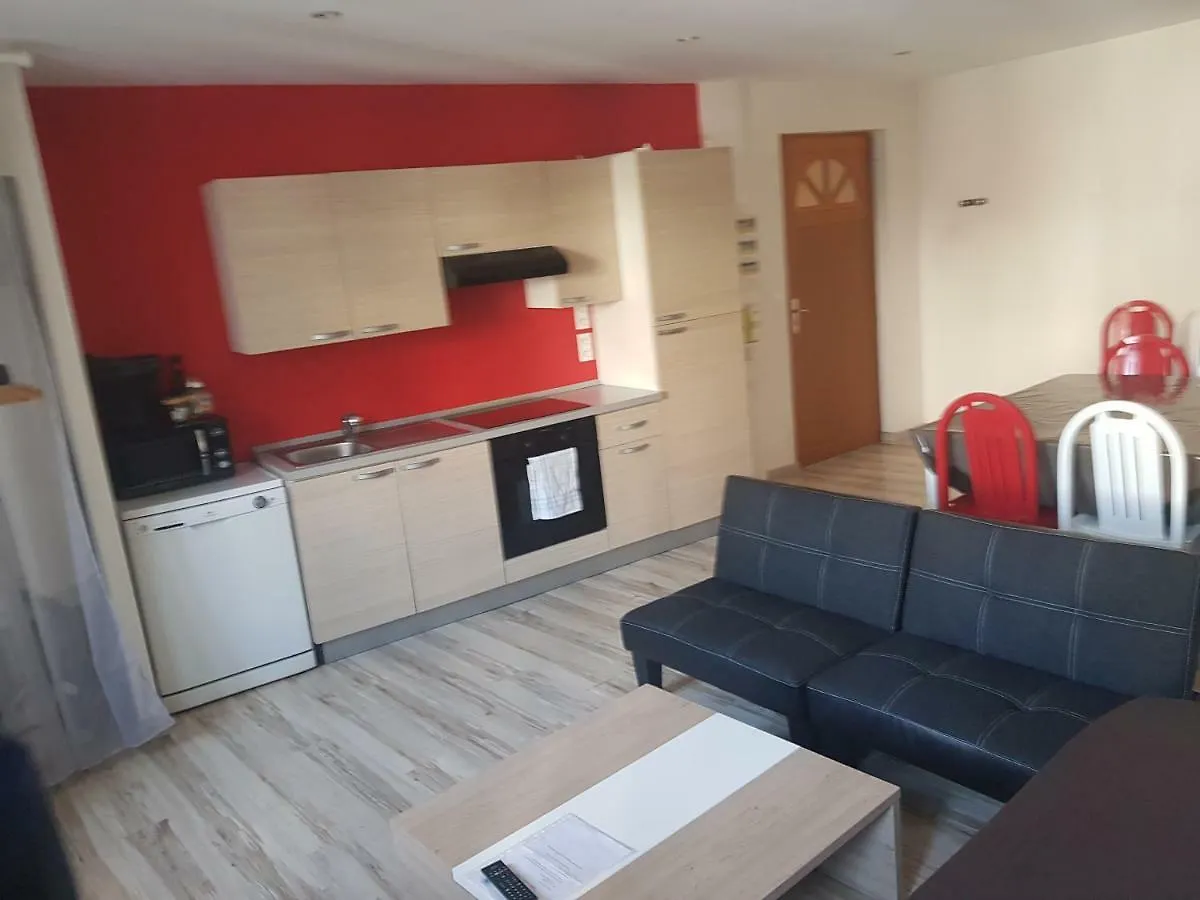 13 Rue De La Fontaine F11 location